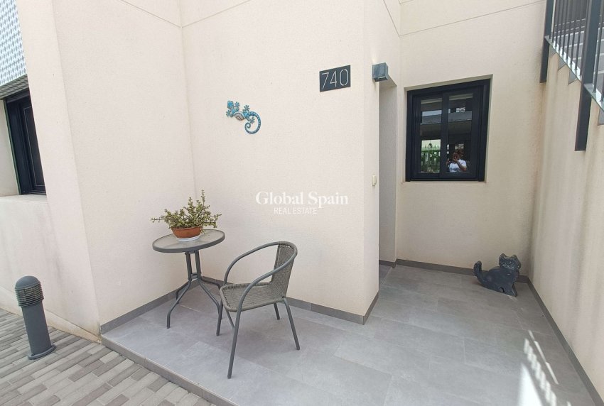 Venta - APARTAMENTO -
SAN MIGUEL DE SALINAS - Las Comunicaciones