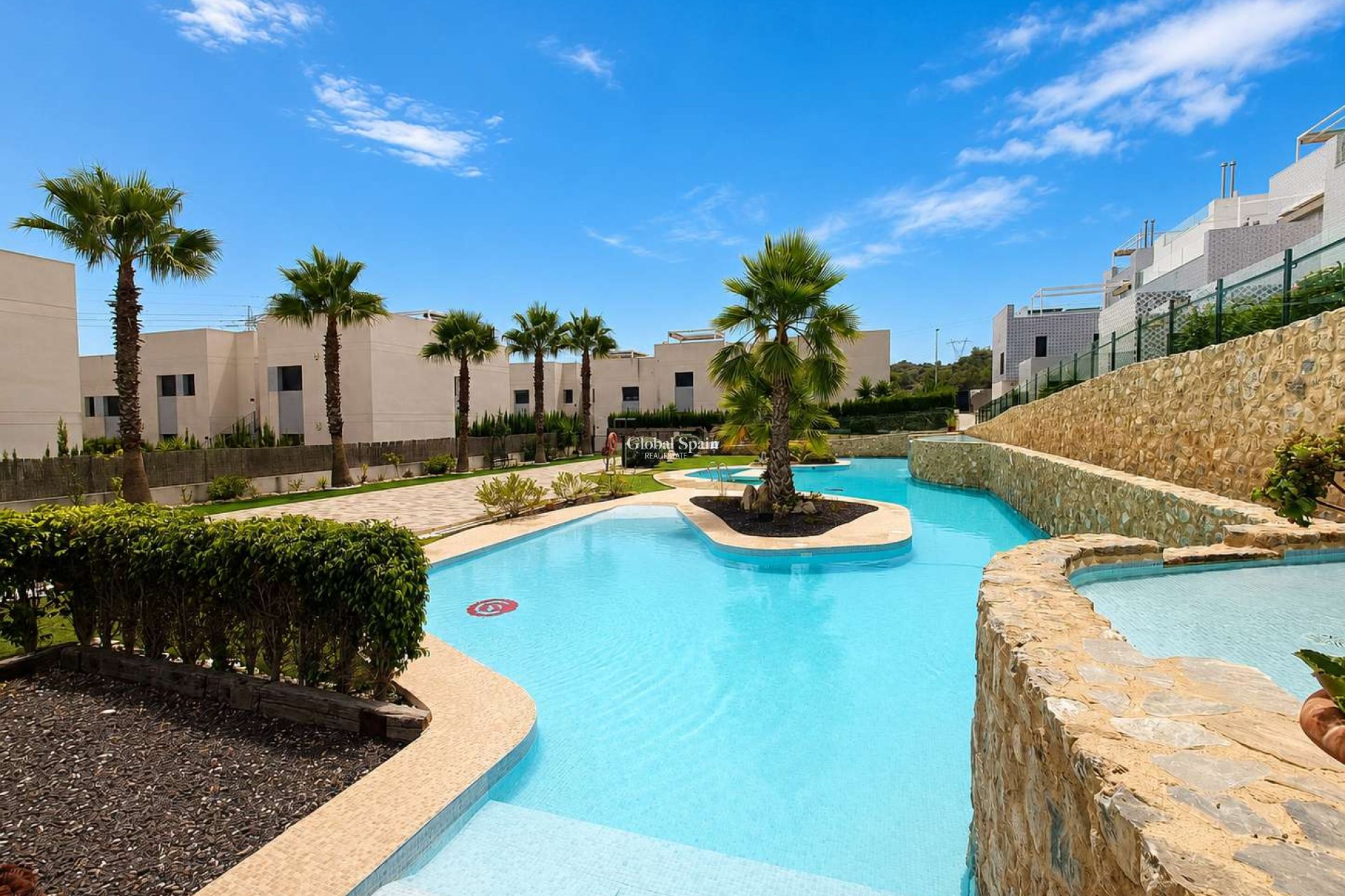 Venta - APARTAMENTO -
SAN MIGUEL DE SALINAS - Las Comunicaciones