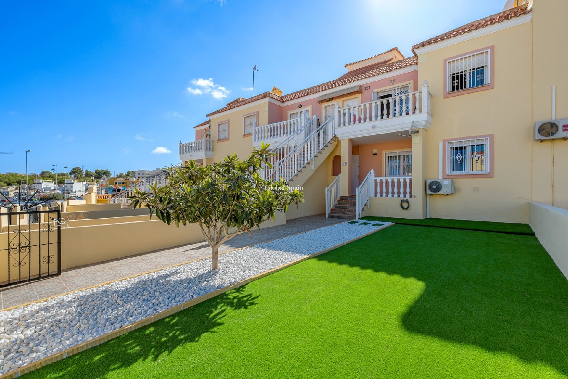 Venta - APARTAMENTO -
SAN MIGUEL DE SALINAS - Orihuela Costa