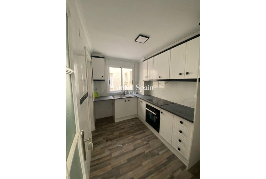 Venta - APARTAMENTO -
SAN MIGUEL DE SALINAS - Pueblo 9