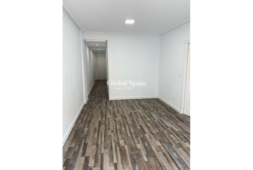 Venta - APARTAMENTO -
SAN MIGUEL DE SALINAS - Pueblo 9