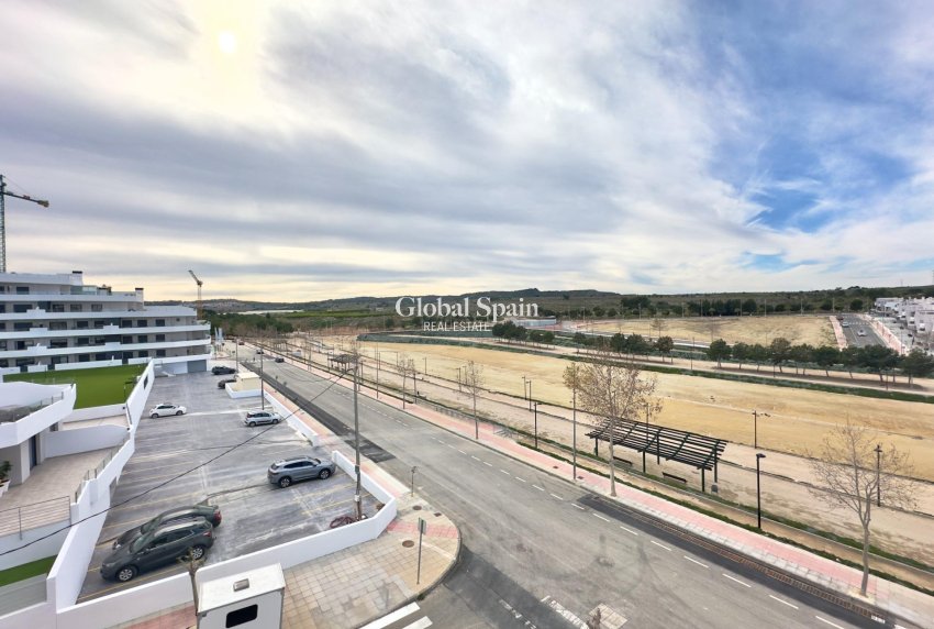 Venta - APARTAMENTO -
SAN MIGUEL DE SALINAS - Pueblo 9