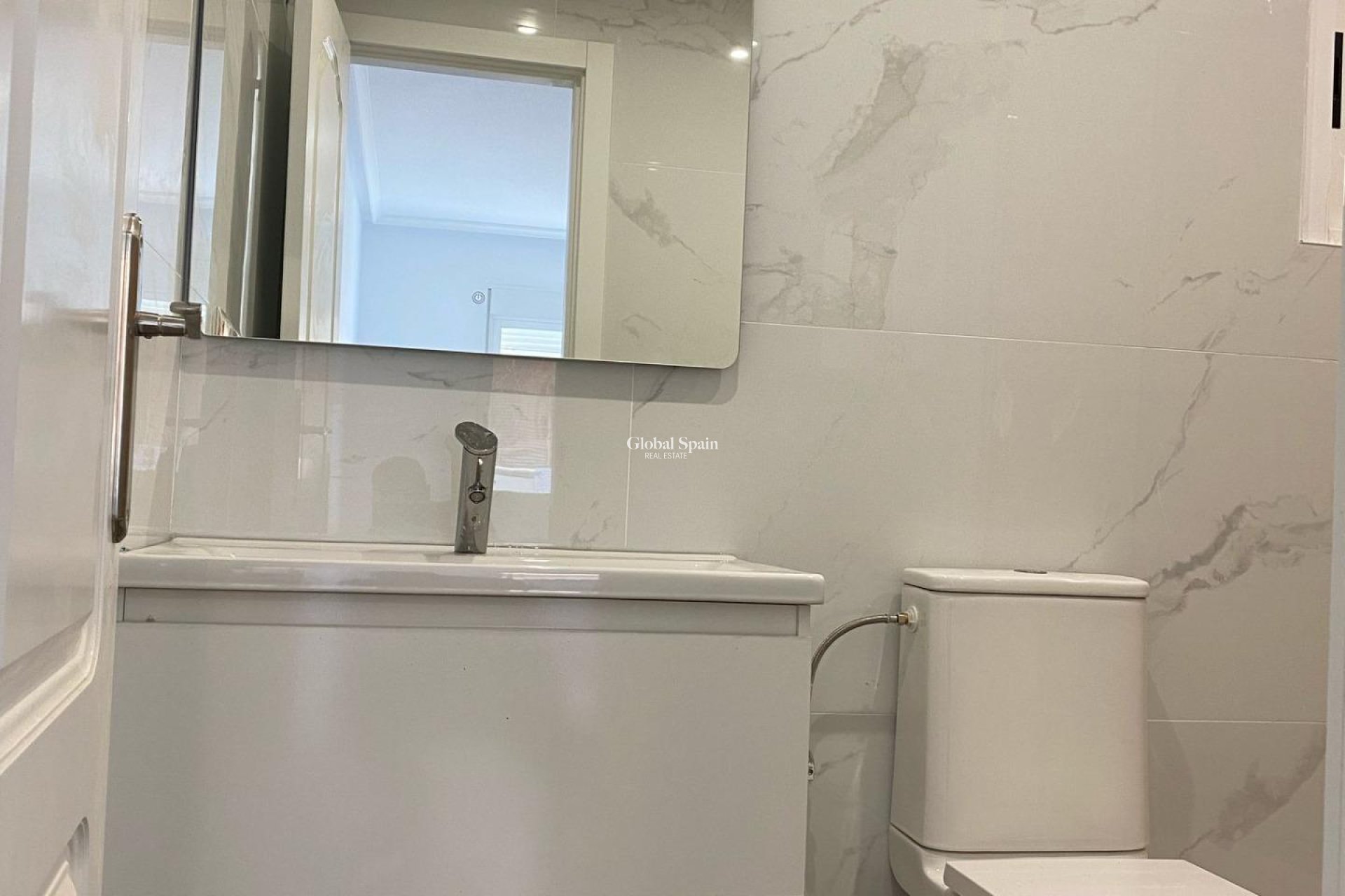 Venta - APARTAMENTO -
SAN MIGUEL DE SALINAS - Pueblo 9