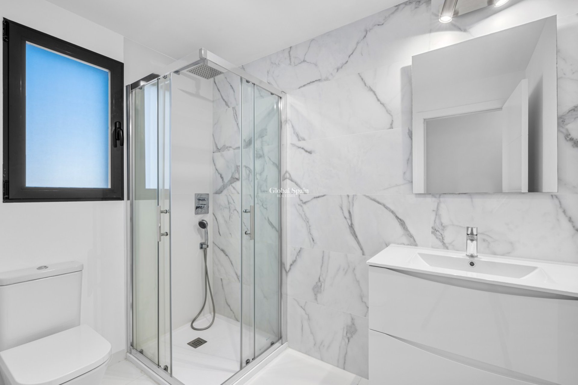 Venta - APARTAMENTO -
SAN MIGUEL DE SALINAS - San Miguel