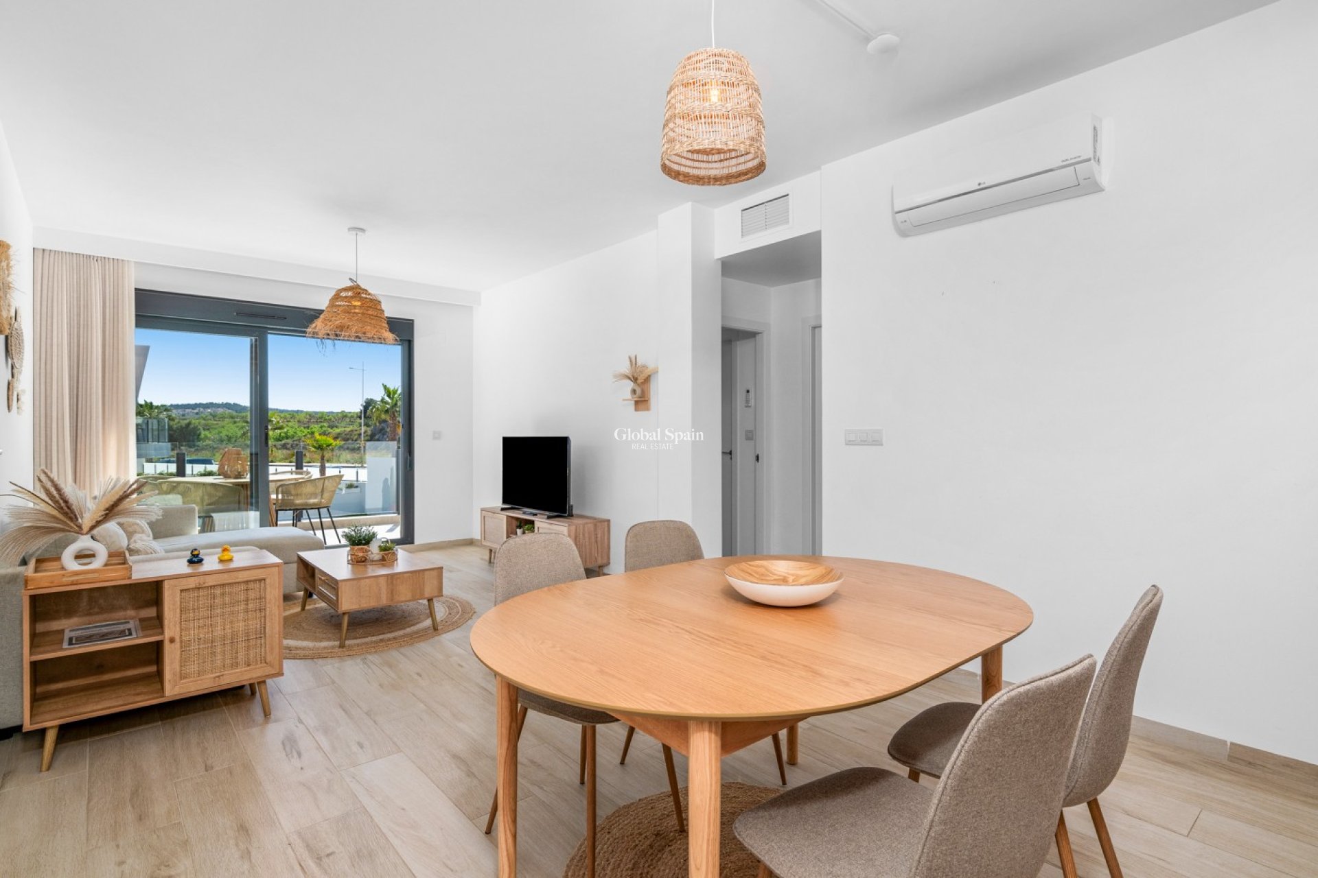 Venta - APARTAMENTO -
SAN MIGUEL DE SALINAS - San Miguel