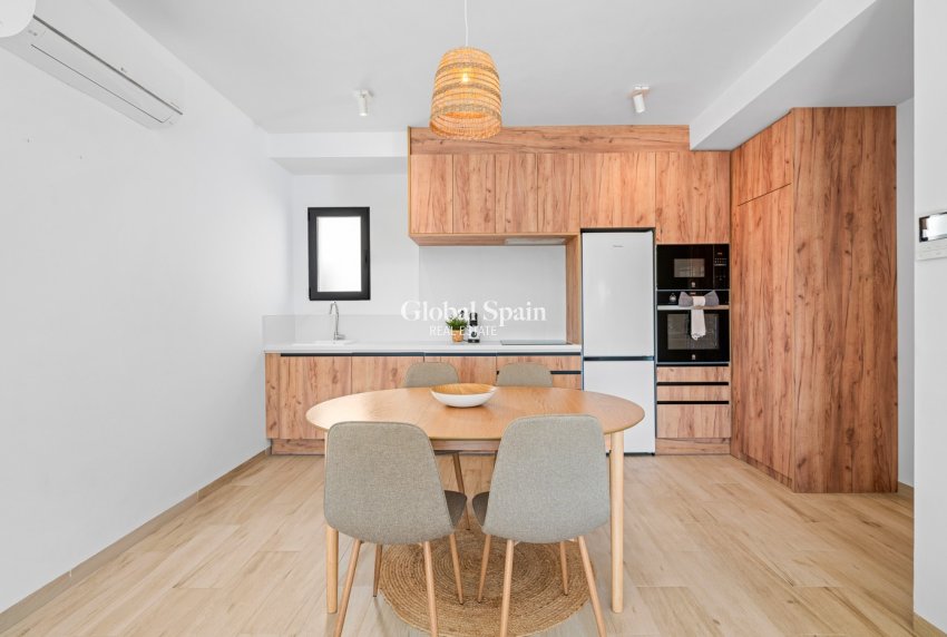 Venta - APARTAMENTO -
SAN MIGUEL DE SALINAS - San Miguel