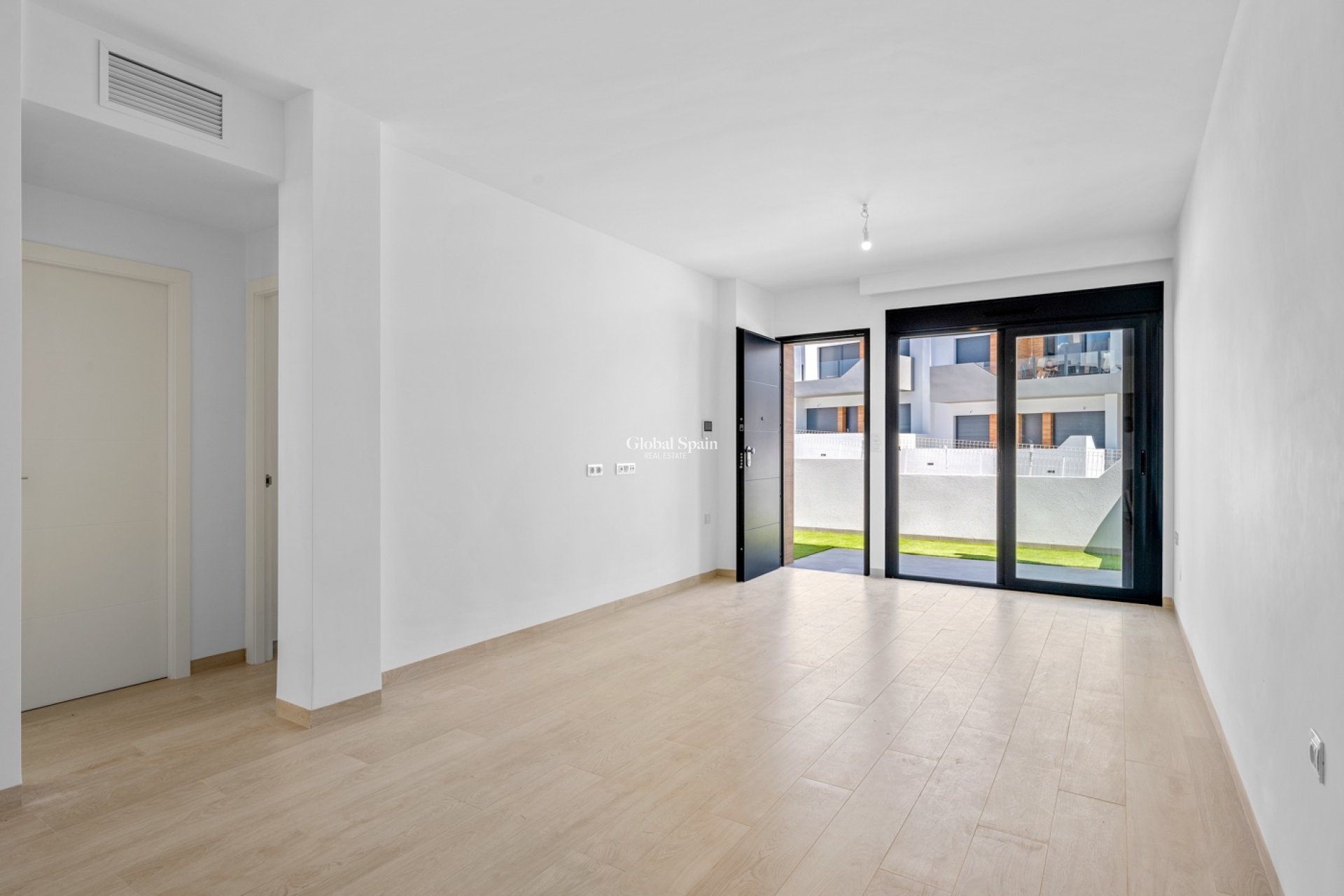 Venta - APARTAMENTO -
SAN MIGUEL DE SALINAS - San Miguel