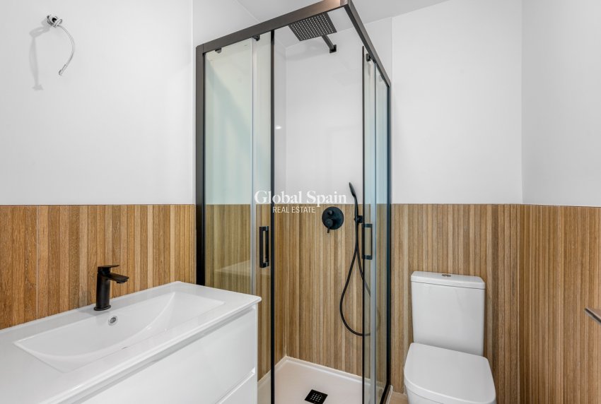 Venta - APARTAMENTO -
SAN MIGUEL DE SALINAS - San Miguel