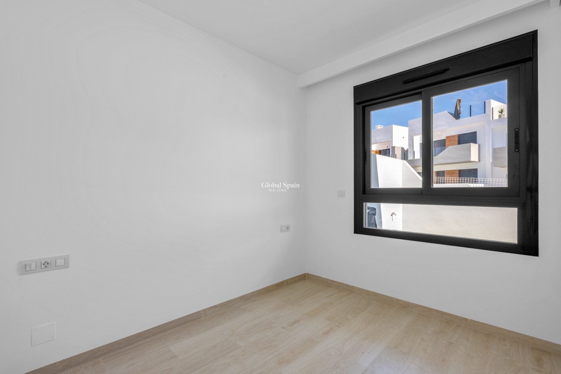 Venta - APARTAMENTO -
SAN MIGUEL DE SALINAS - San Miguel