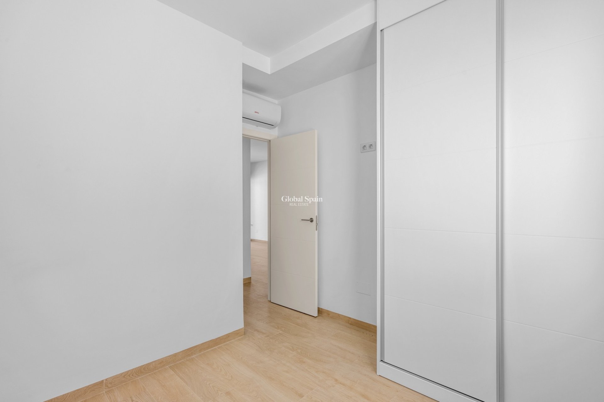 Venta - APARTAMENTO -
SAN MIGUEL DE SALINAS - San Miguel