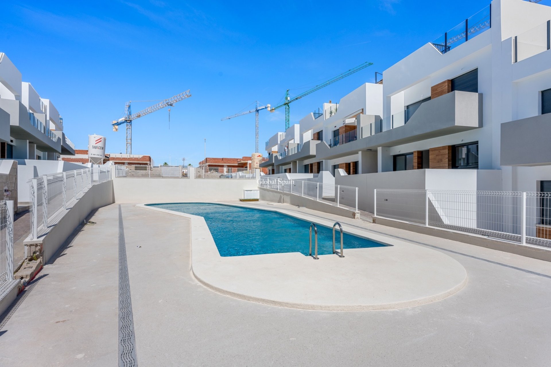 Venta - APARTAMENTO -
SAN MIGUEL DE SALINAS - San Miguel