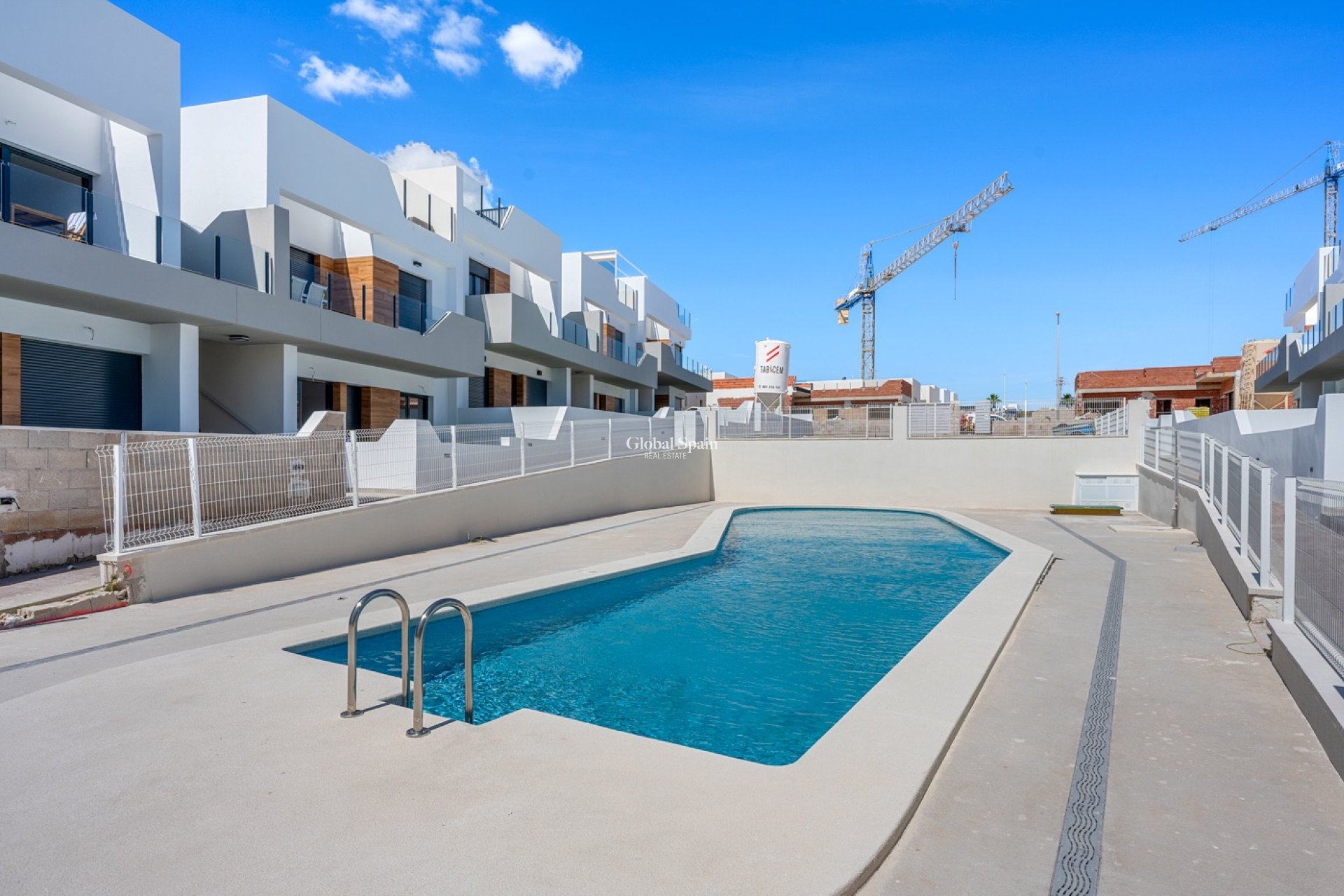 Venta - APARTAMENTO -
SAN MIGUEL DE SALINAS - San Miguel