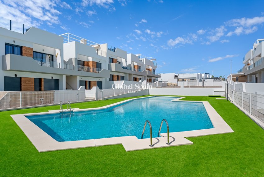 Venta - APARTAMENTO -
SAN MIGUEL DE SALINAS - San Miguel