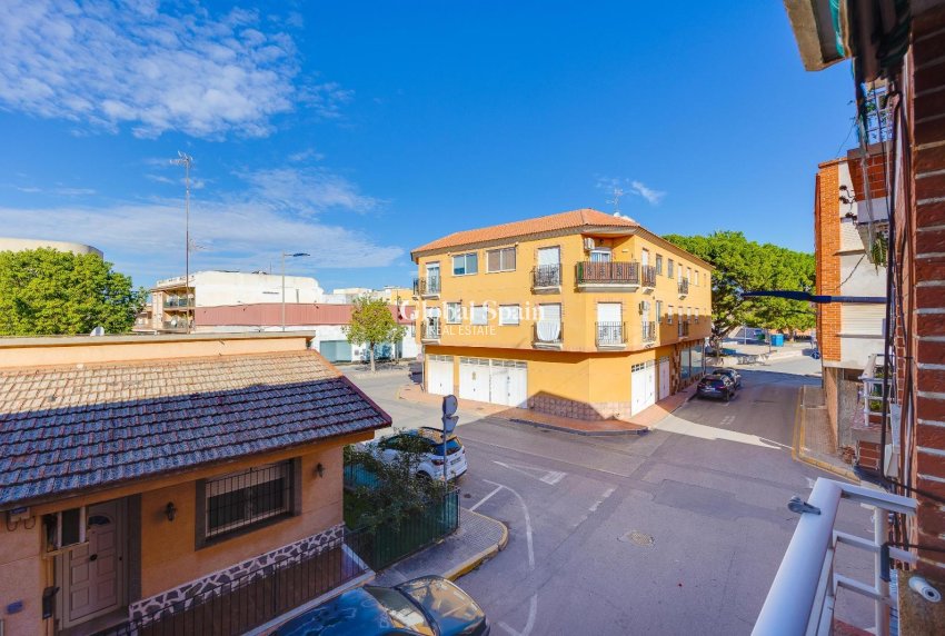 Venta - APARTAMENTO -
SAN PEDRO DEL PINATAR - Av. Dr Artero Guirao