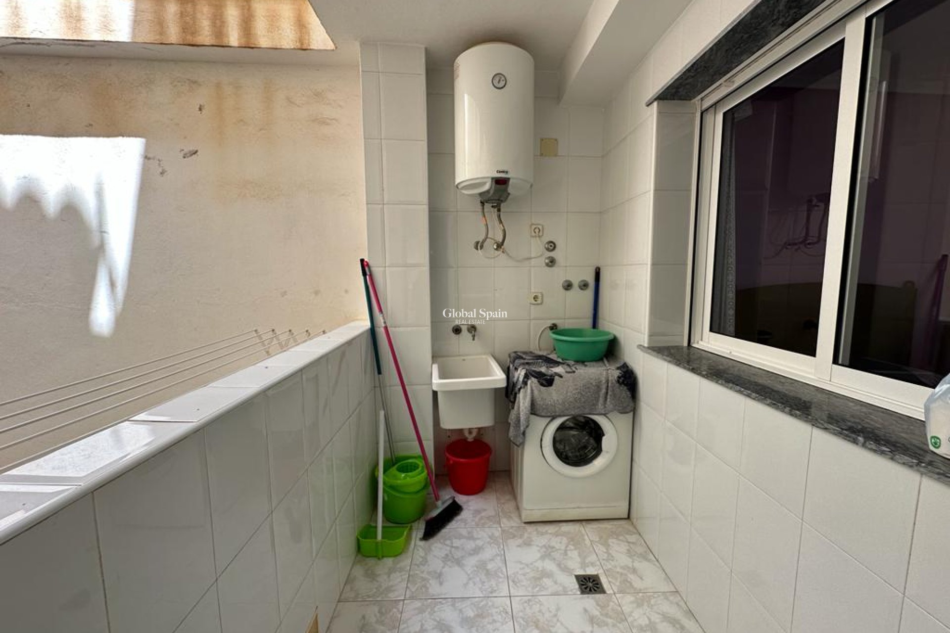 Venta - APARTAMENTO -
SAN PEDRO DEL PINATAR - Lo pagan