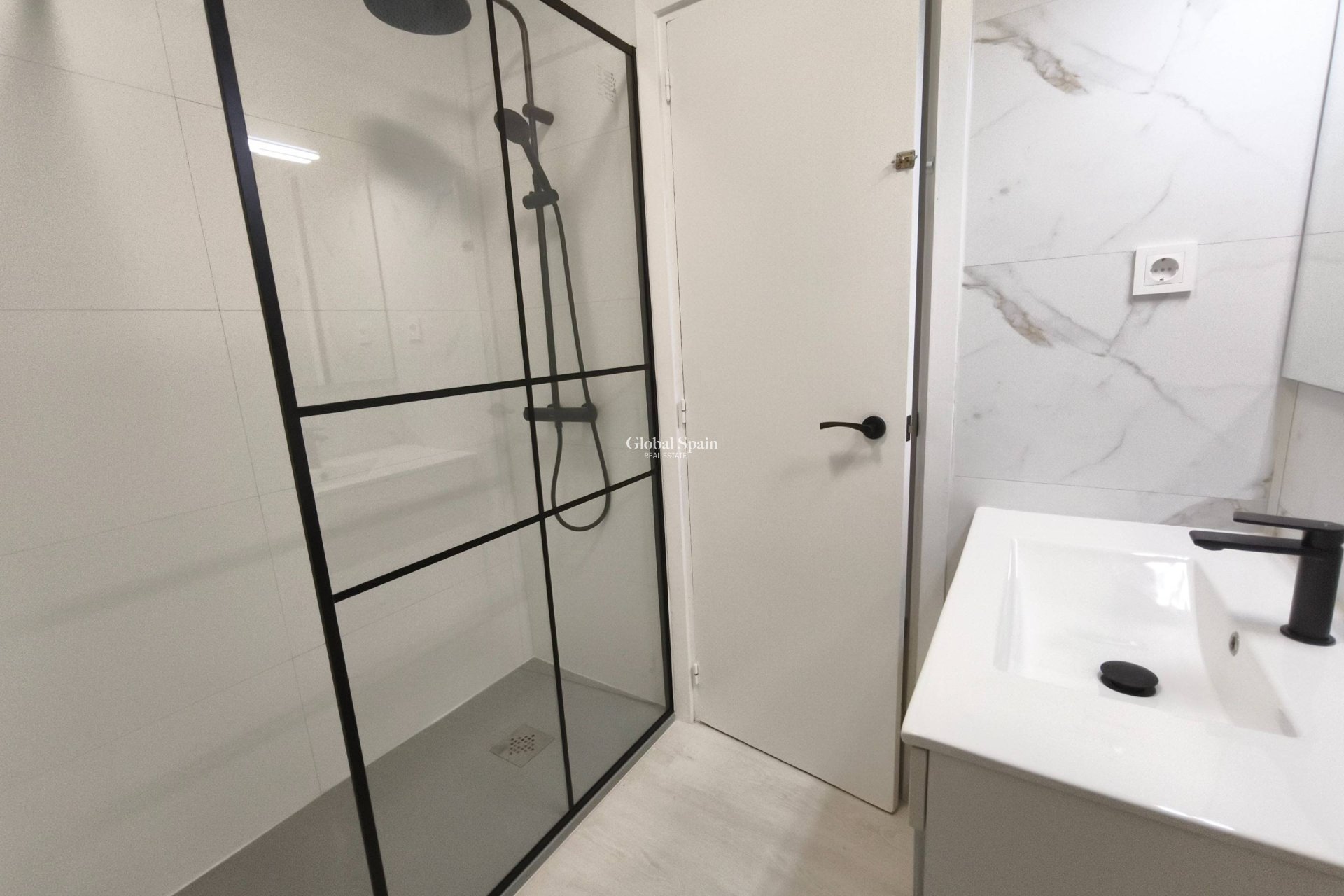 Venta - APARTAMENTO -
SAN PEDRO DEL PINATAR - Lo pagan