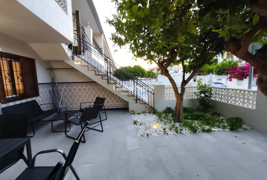 Venta - APARTAMENTO -
SAN PEDRO DEL PINATAR - Lo pagan