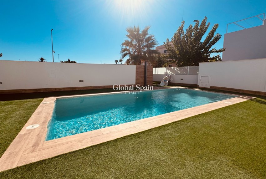 Venta - APARTAMENTO -
SAN PEDRO DEL PINATAR - LO PAGÁN