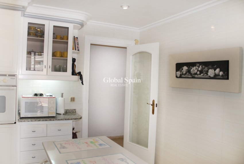 Venta - APARTAMENTO -
SANTA POLA - Santa Pola