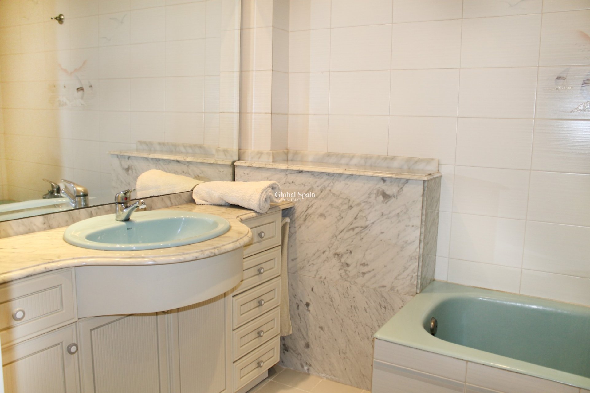 Venta - APARTAMENTO -
SANTA POLA - Santa Pola