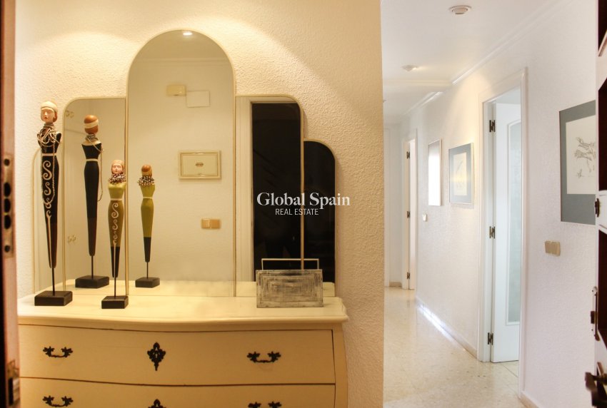 Venta - APARTAMENTO -
SANTA POLA - Santa Pola