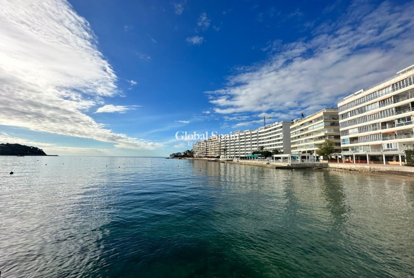 Venta - APARTAMENTO -
 - Santa Ponsa