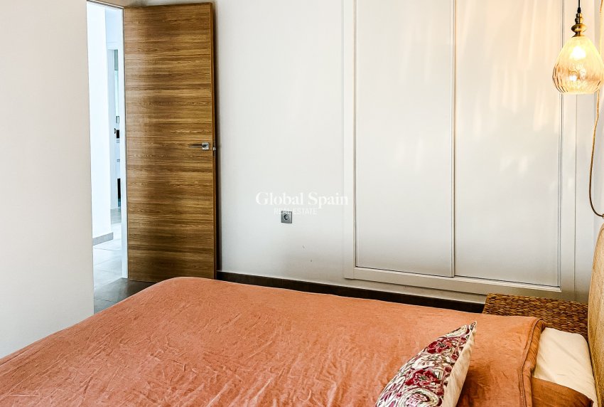Venta - APARTAMENTO -
SANTIAGO DE LA RIBERA - zona san blas