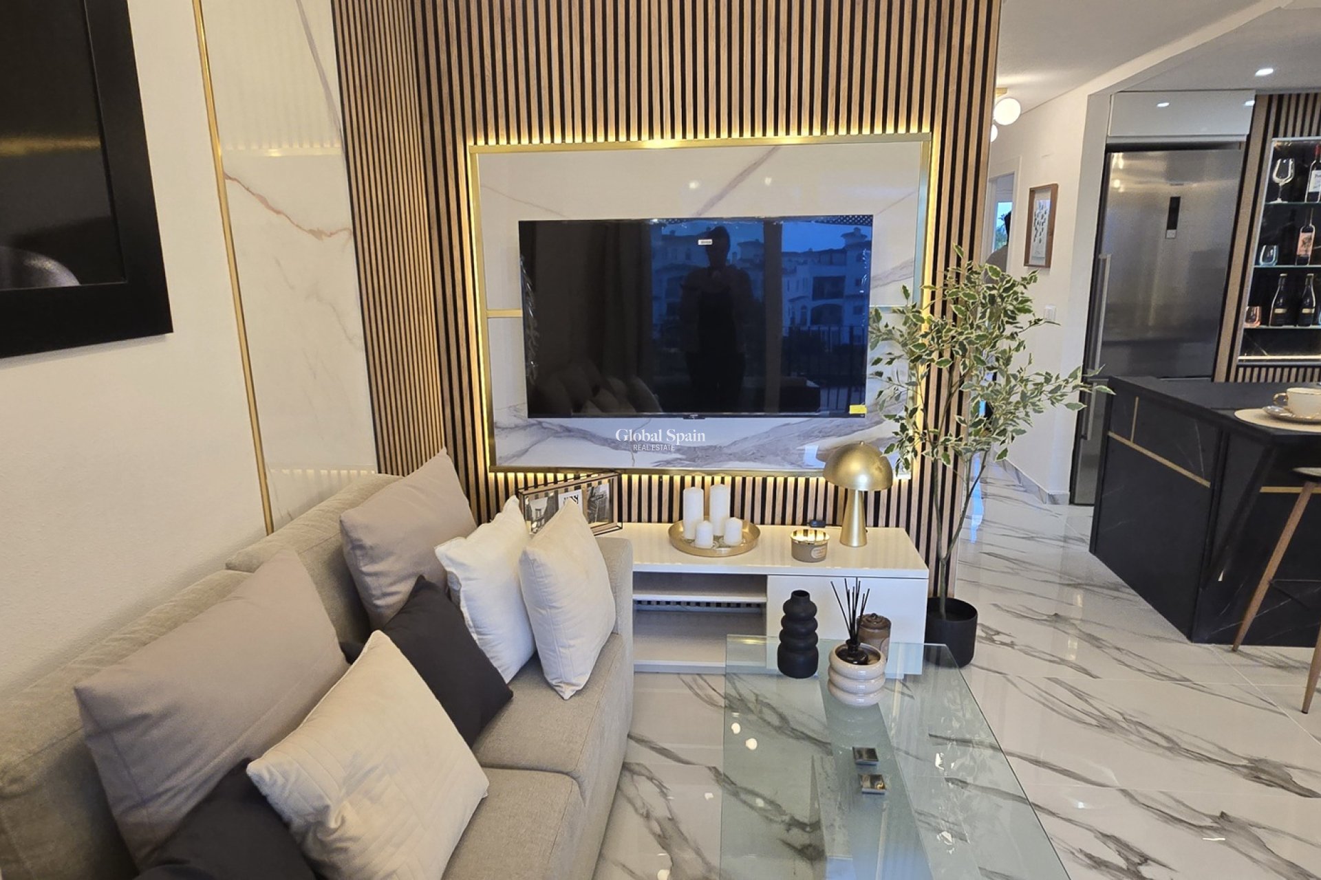 Venta - APARTAMENTO -
SUCINA - Inland