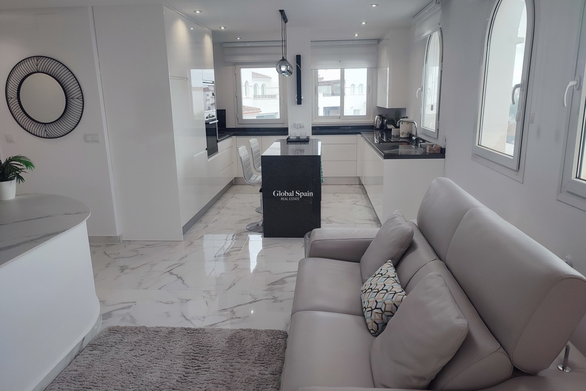 Venta - APARTAMENTO -
SUCINA - Inland