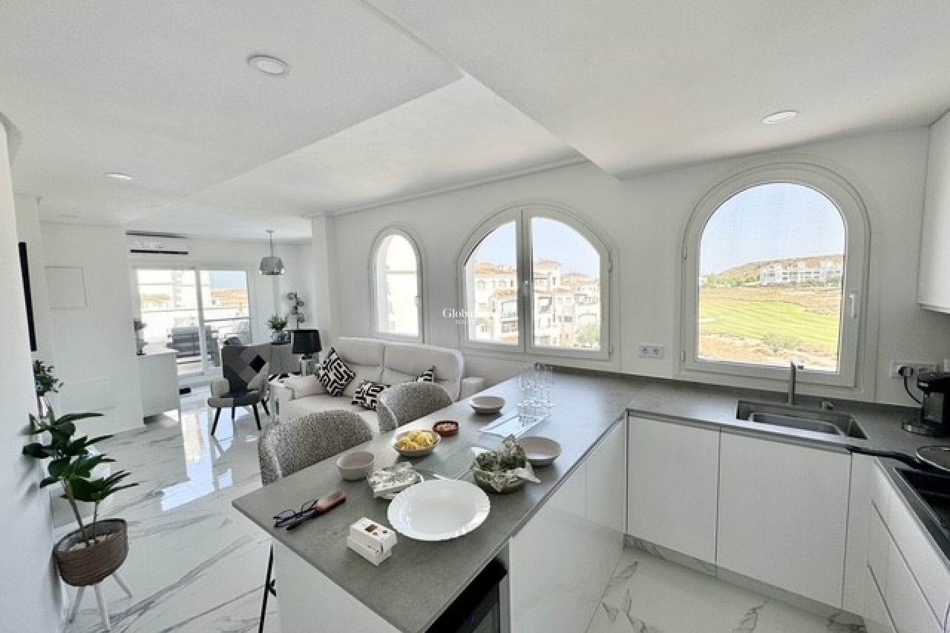 Venta - APARTAMENTO -
SUCINA - Inland