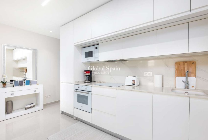 Venta - APARTAMENTO -
TORRE DE LA HORADADA - Costa Blanca