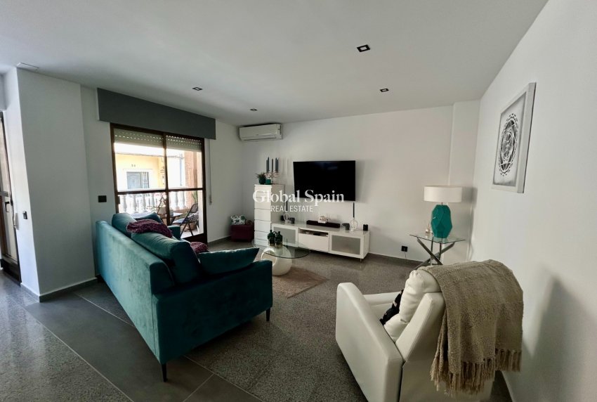 Venta - APARTAMENTO -
TORREMENDO - Costa Blanca