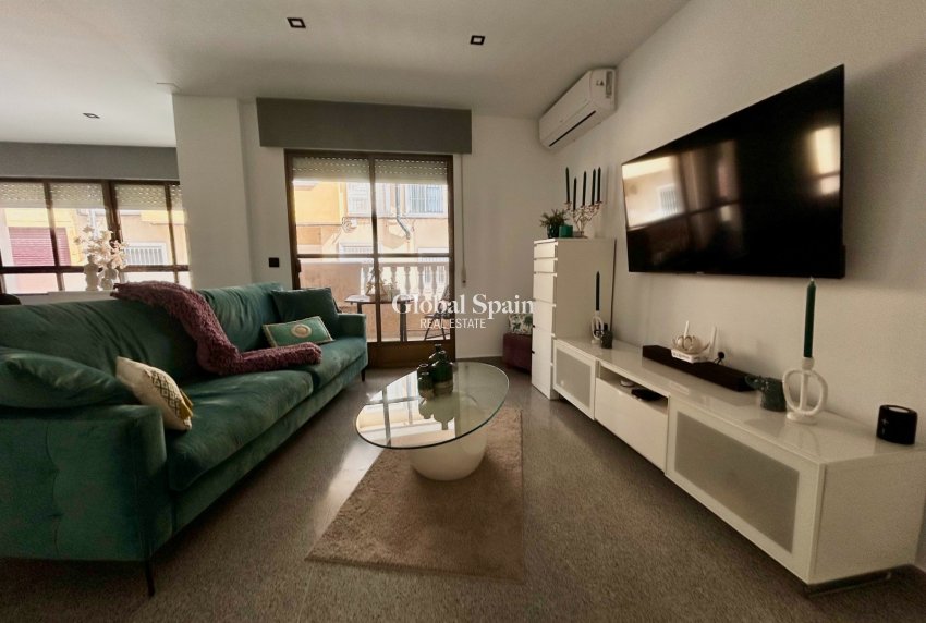Venta - APARTAMENTO -
TORREMENDO - Costa Blanca