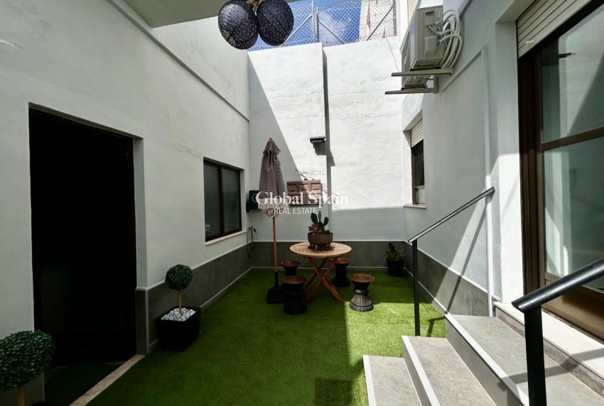 Venta - APARTAMENTO -
TORREMENDO - Costa Blanca