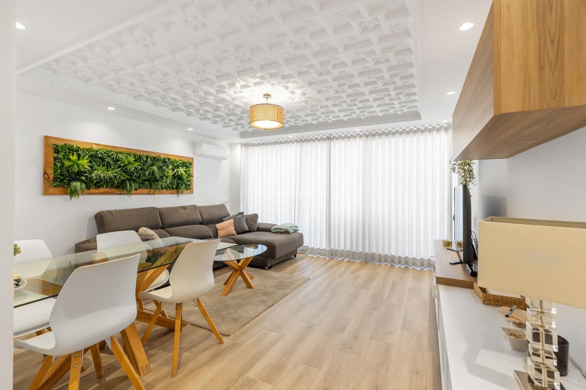 Venta - Apartamento -
TORREVIEJA - Acequion