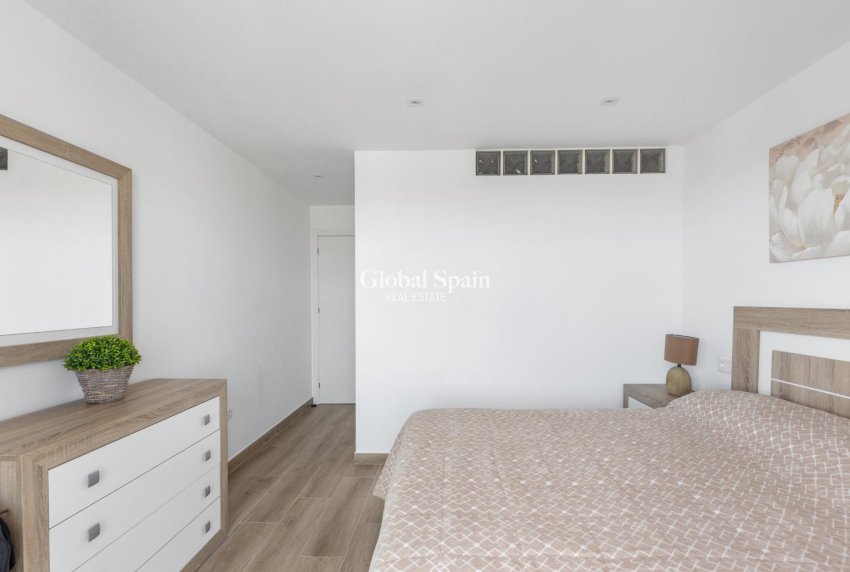 Venta - Apartamento -
TORREVIEJA - Acequion