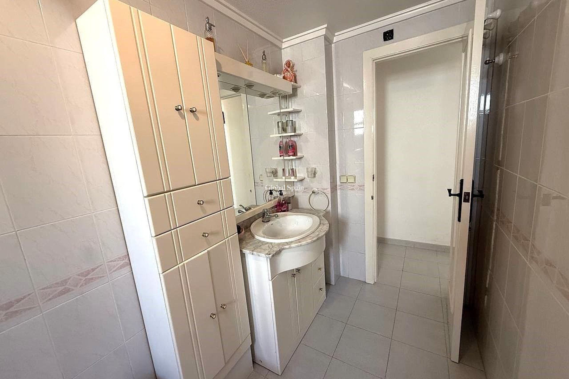 Venta - APARTAMENTO -
TORREVIEJA - Acequion