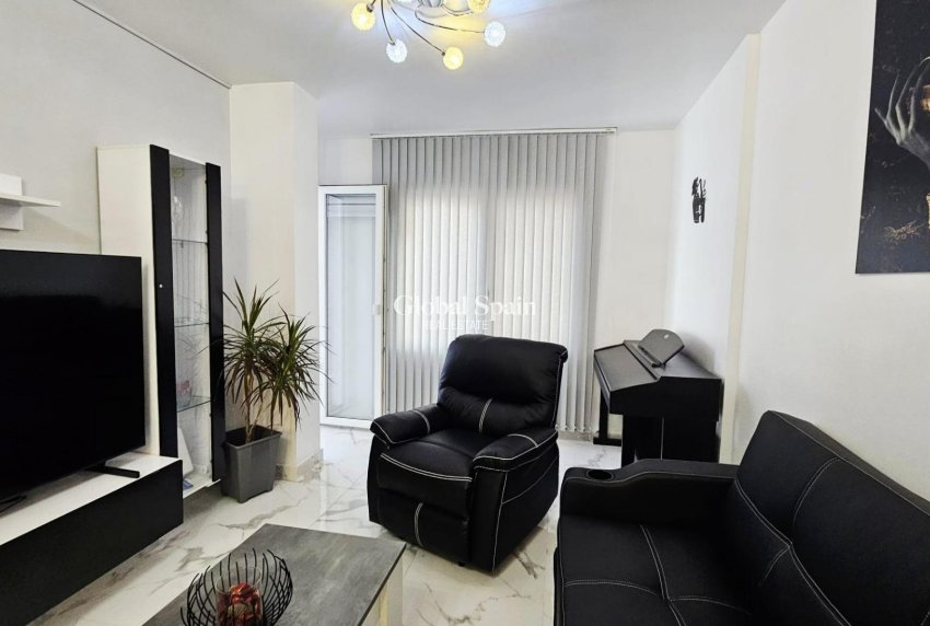 Venta - APARTAMENTO -
TORREVIEJA - Acequion