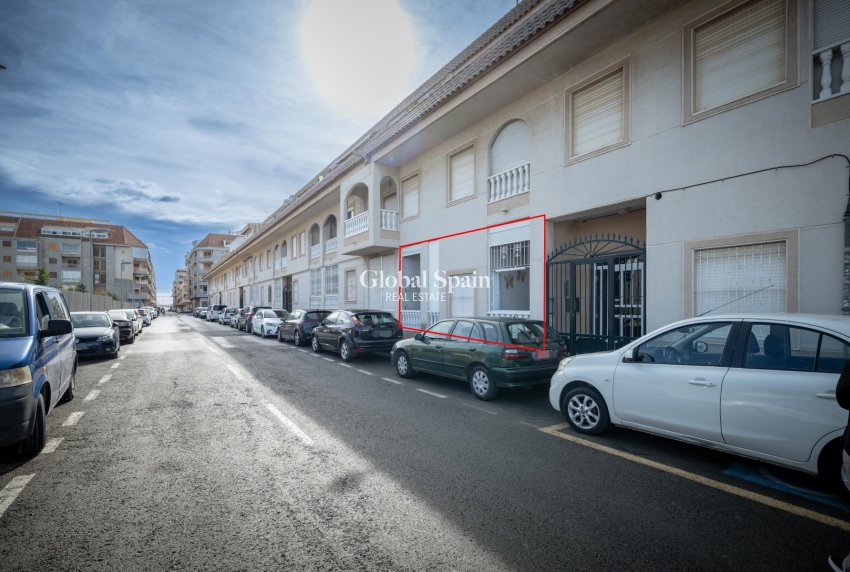 Venta - APARTAMENTO -
TORREVIEJA - Acequion
