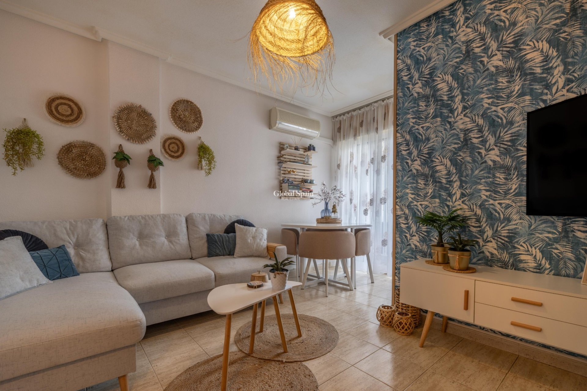 Venta - APARTAMENTO -
TORREVIEJA - Acequion