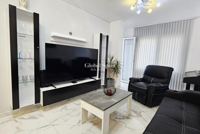 Venta - APARTAMENTO -
TORREVIEJA - Acequion