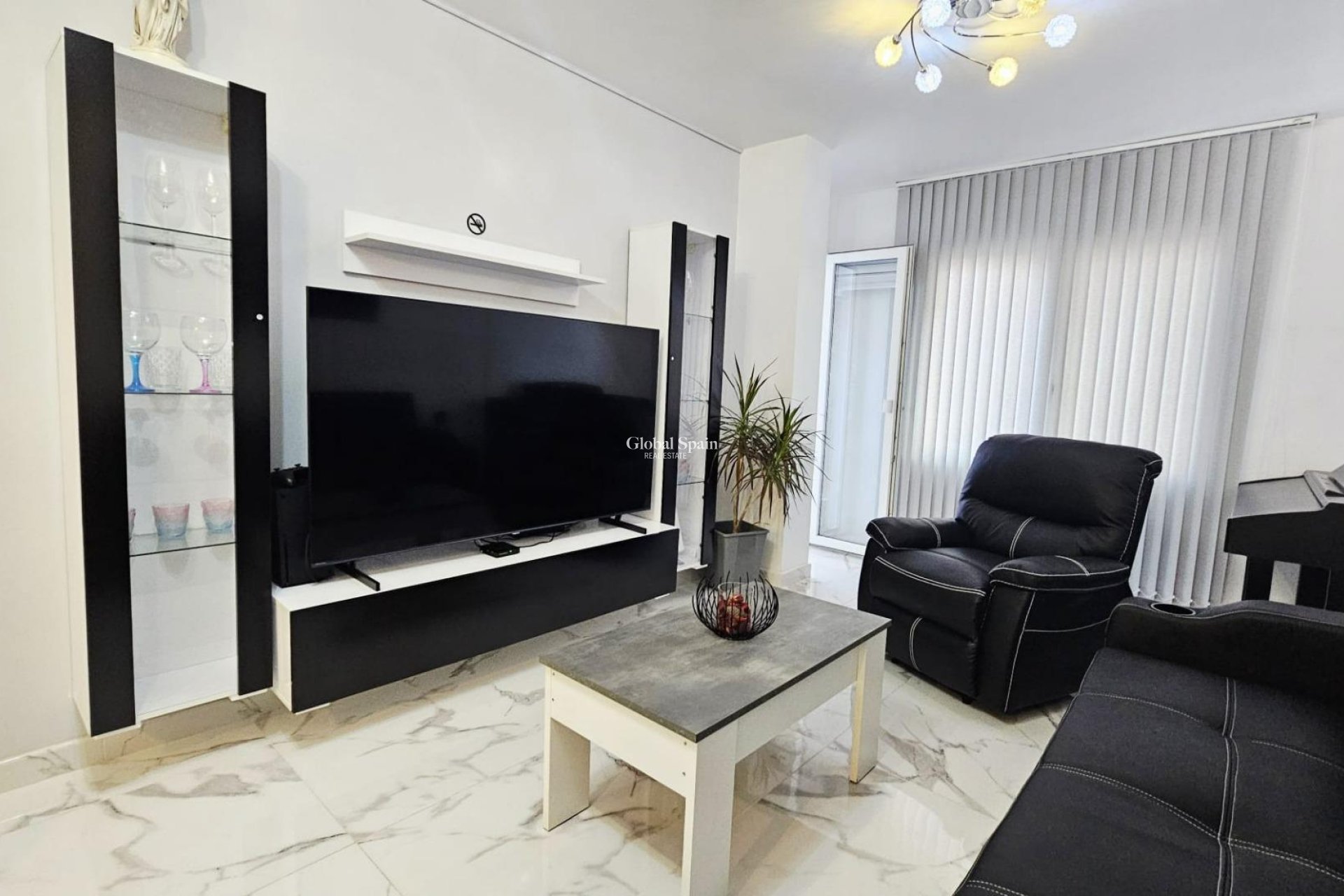 Venta - APARTAMENTO -
TORREVIEJA - Acequion