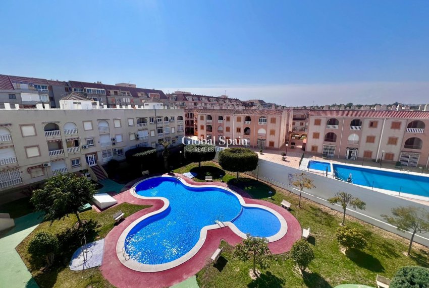 Venta - APARTAMENTO -
TORREVIEJA - Acequion