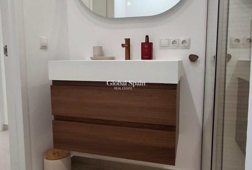 Venta - APARTAMENTO -
TORREVIEJA - Acequion