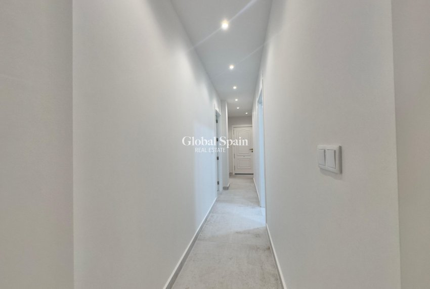 Venta - APARTAMENTO -
TORREVIEJA - Acequion