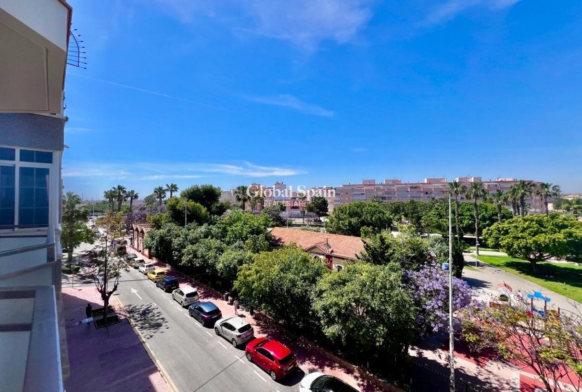 Venta - APARTAMENTO -
TORREVIEJA - Acequion