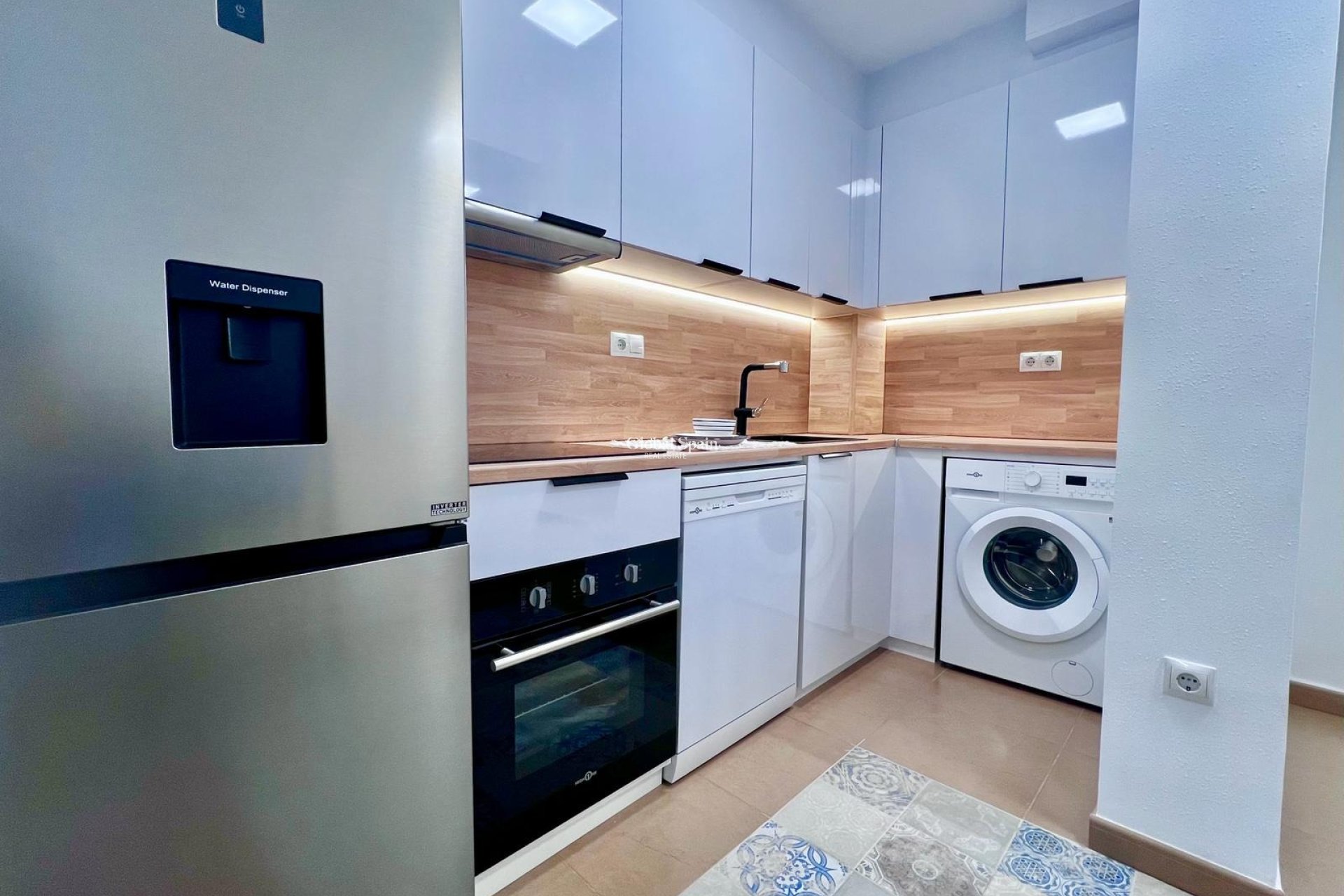 Venta - APARTAMENTO -
TORREVIEJA - Acequion