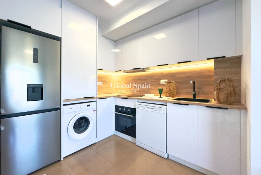 Venta - APARTAMENTO -
TORREVIEJA - Acequion