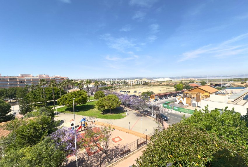 Venta - APARTAMENTO -
TORREVIEJA - Acequion