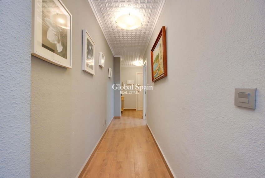 Venta - APARTAMENTO -
TORREVIEJA - Acequion
